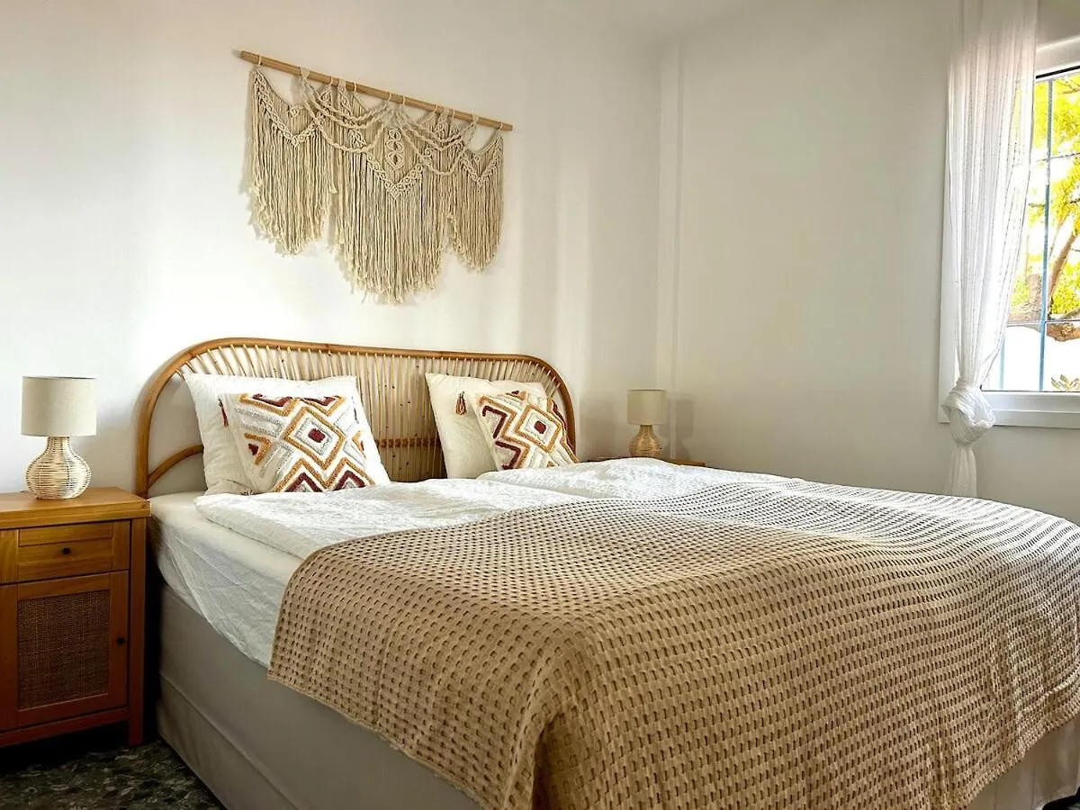 Apartment Lomas Del Sol In Benajarafe Mit Meerblick إسبانيا